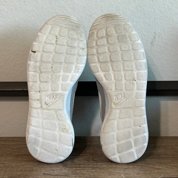Nike ID Roshe One Women’s Athletic Running Shoes Size 6.5 Gray - Picture 6 of 8
